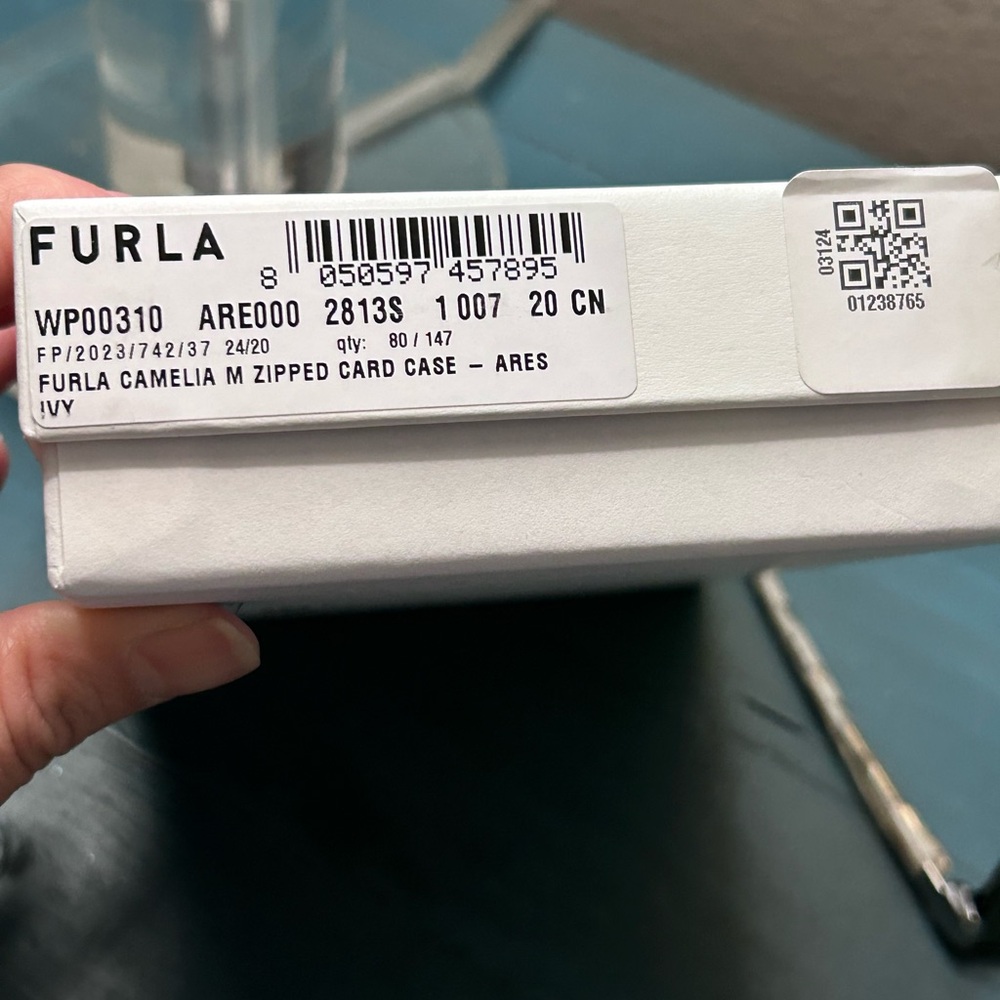 Furla Camelia M Zipped Card Case - Green